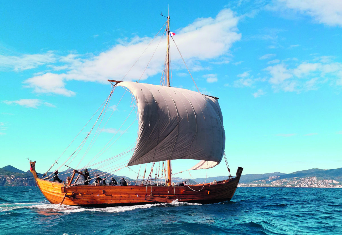 Die Bissula auf dem Mittelmeer – genau dort, wo das Original vor fast 1800 Jahren segelte.