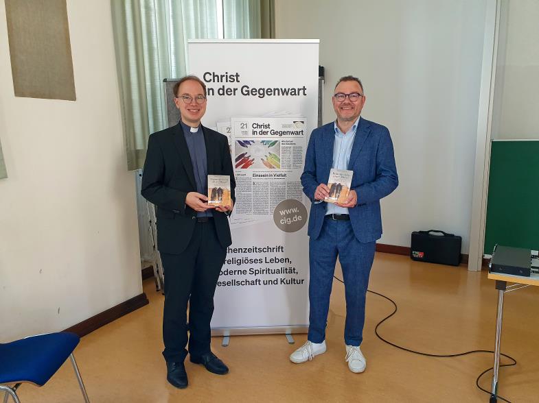 Bei der Buchvorstellung in Trier: Marco Benini (links) und Stephan Langer (Foto: Lukas)