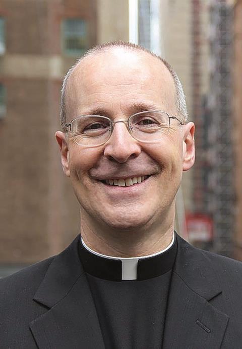 Portrait von James Martin SJ