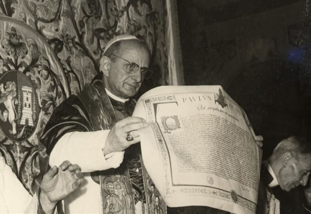 Papst Paul VI. präsentiert das Apostolische Schreiben "Pacis Nuntius" (24. Oktober 1964)