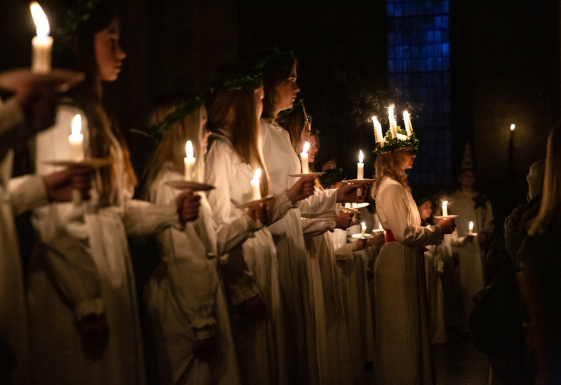 Lucia-Sängerinnen in Schweden