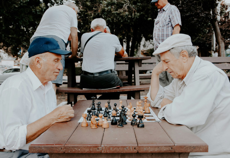 schachspielende Männer