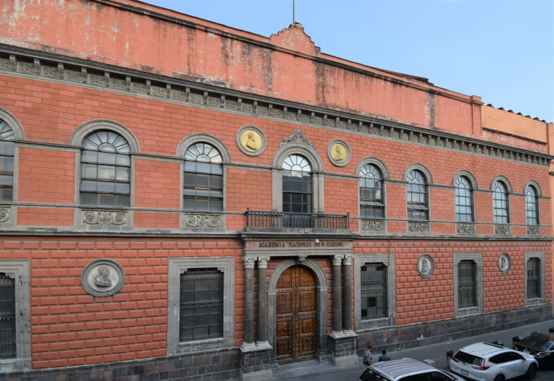Fassade der Academia de San Carlos 