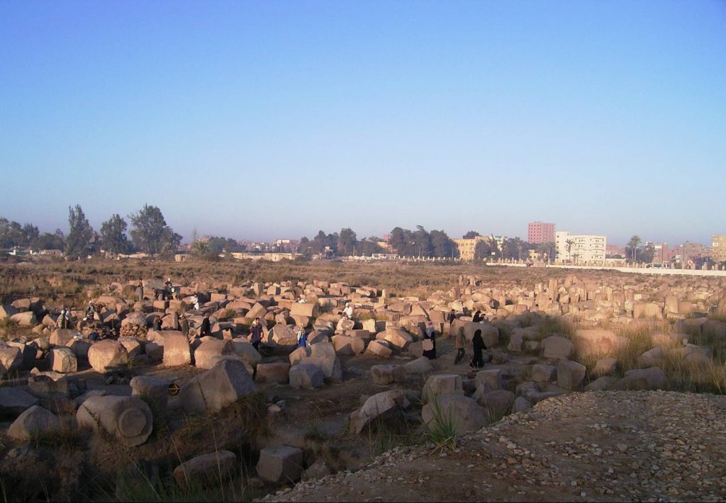 Der große Tempel der Bastet in Bubastis heute. Blick nach Südwesten.