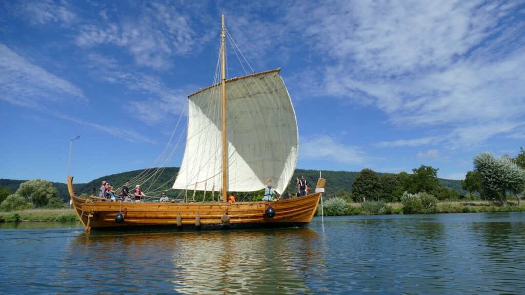 Die Bissula bei einer Test- und Messfahrt auf der Mosel. Cannes