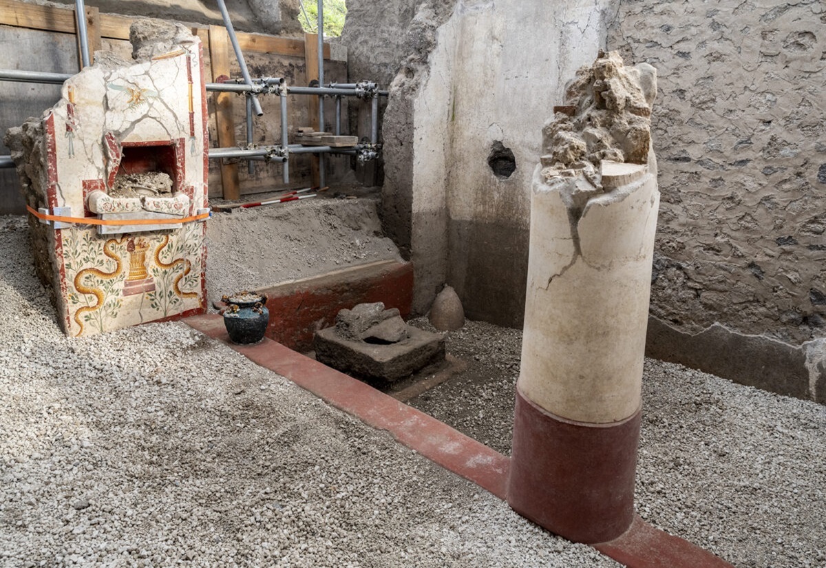 Altar der Casa di Fedra, Pompeji