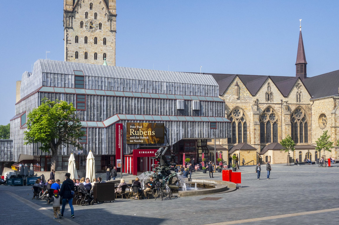 Diözesanmuseum Paderborn mit Dom