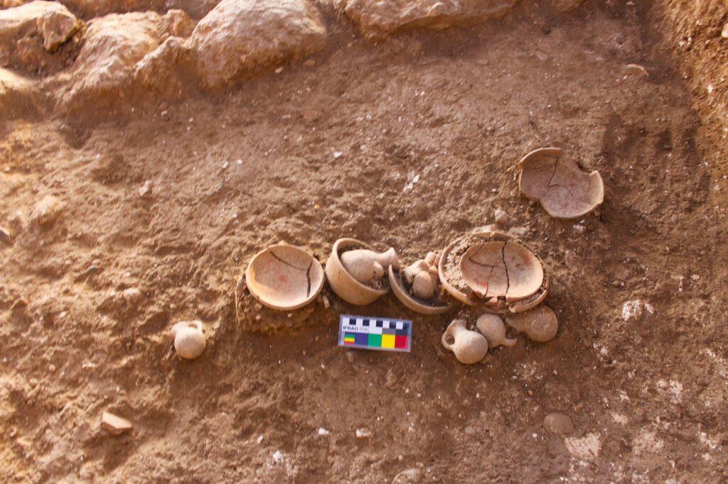 Kultgeschirr der Philister aus dem Tempel D4.